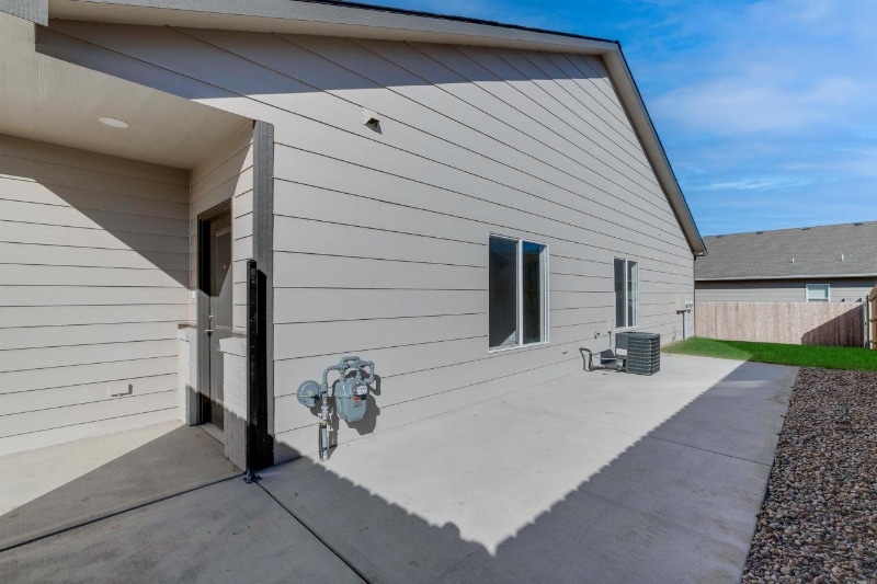 Building Photo - 12031 W Shadow Lakes St