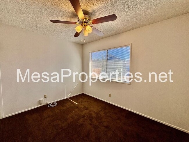 Building Photo - 14216 Brentwood Dr