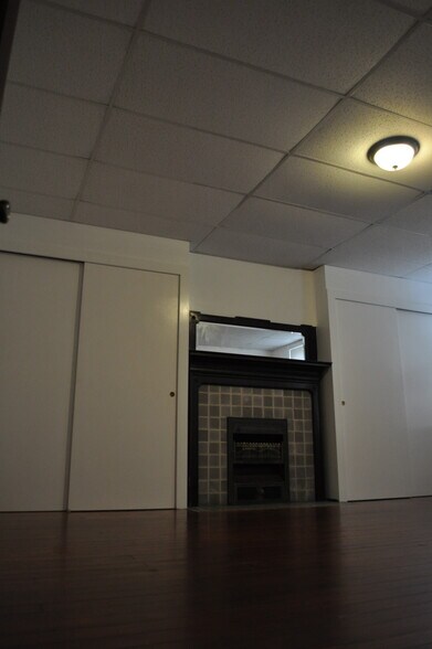 Building Photo - 543 North Ave