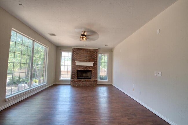 Building Photo - 1629 Tenbears Rd