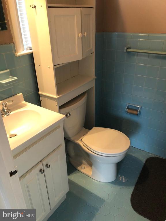 Building Photo - 8550 Tolbut St