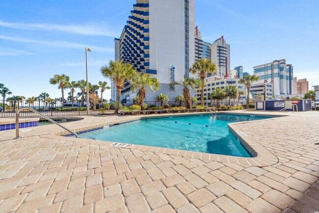 Building Photo - 2000 S Ocean Blvd