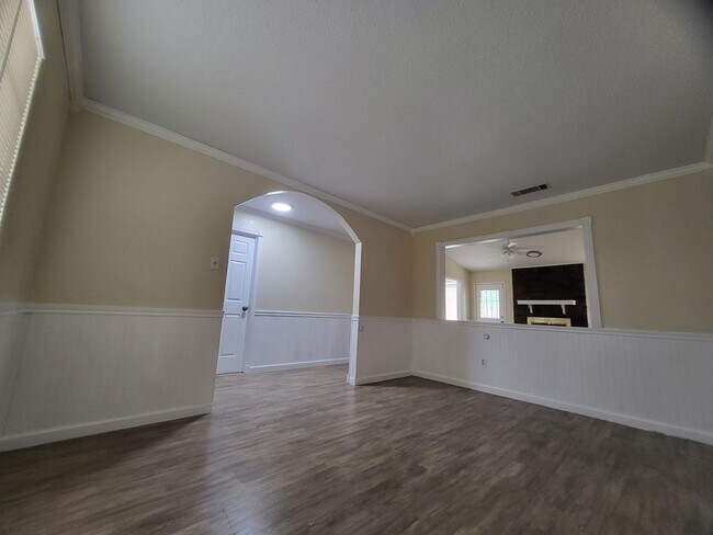 Building Photo - 1708 Kenyon St