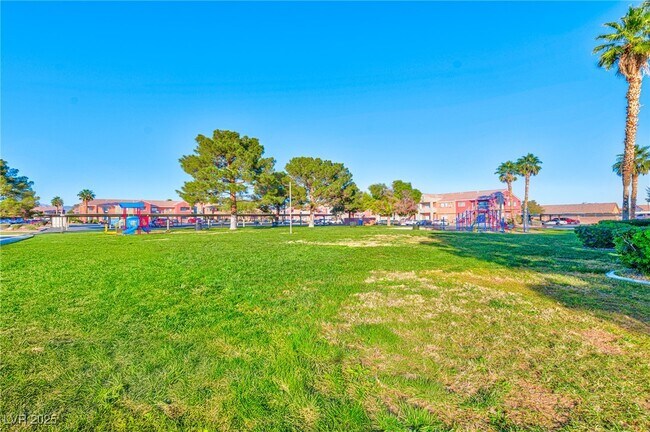 Building Photo - 4730 E Craig Rd