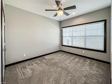 Building Photo - 1855 NE Little Beaver Dr