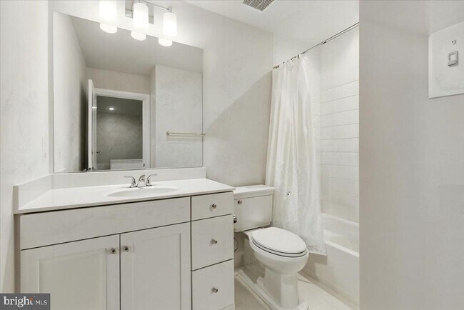 Building Photo - 11250 Flagstaff Pl