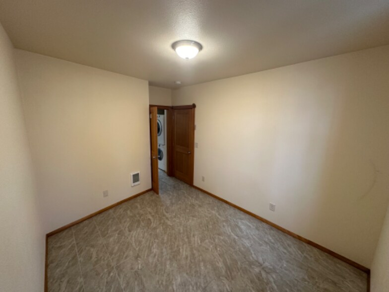 Building Photo - 1202 Jackson St