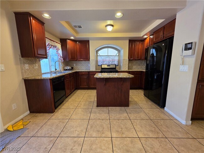 Building Photo - 10772 Glacier Rapids Ct