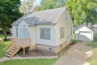 Building Photo - 707 7th St NW