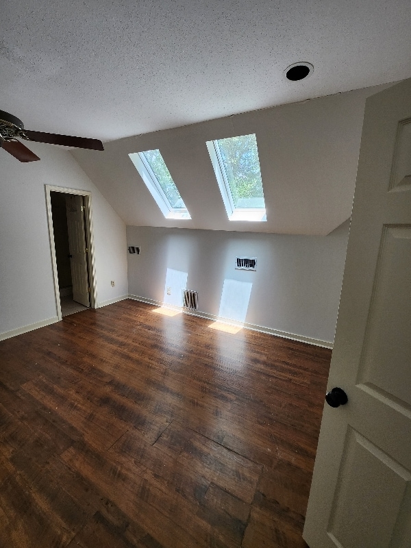 Building Photo - 542 S Deerfield Dr