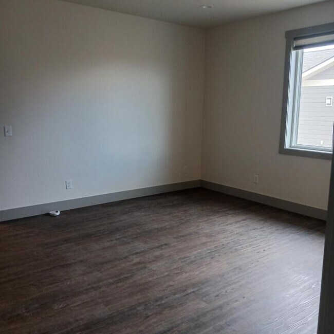 Building Photo - 3939 Millie Ct