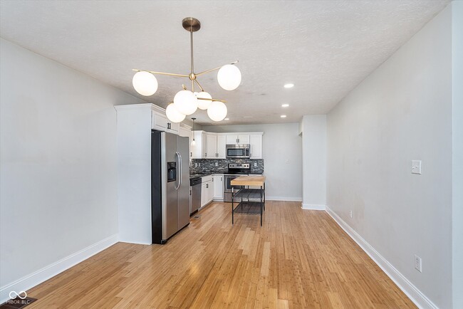 Building Photo - 1414 E 46th St