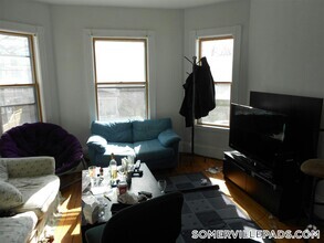 Building Photo - 335 Beacon St