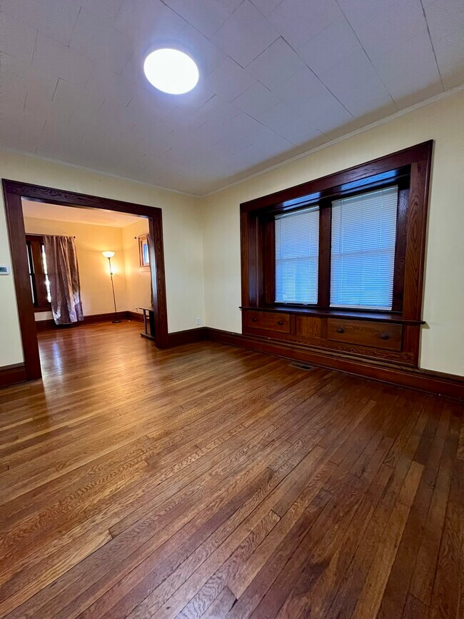 Building Photo - 1116 Murray Ave