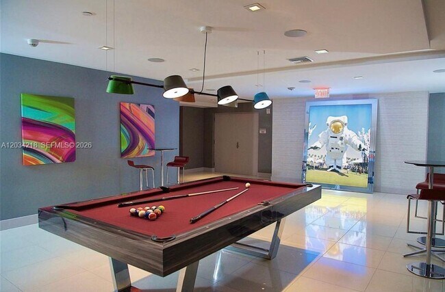 Building Photo - 300 Sunny Isles Blvd
