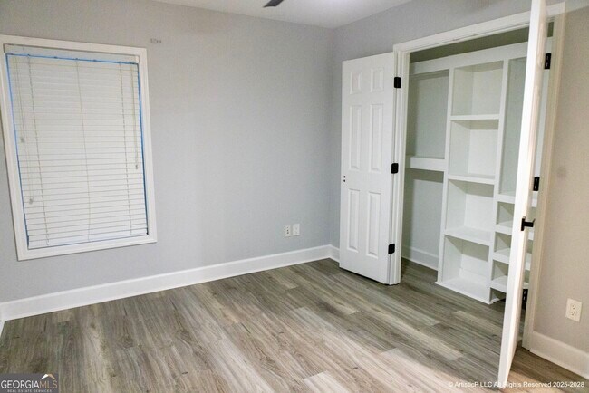 Building Photo - 4644 Creekside Cove