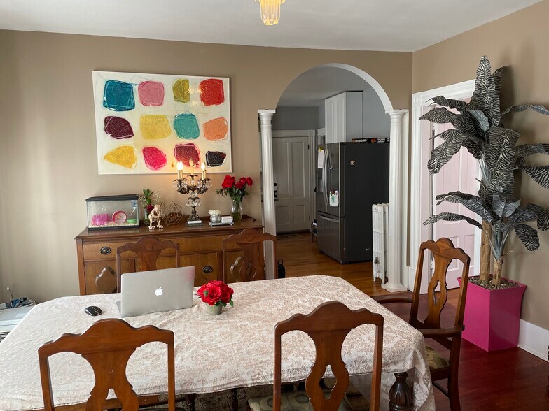 Dining Room - 395 Hanover St