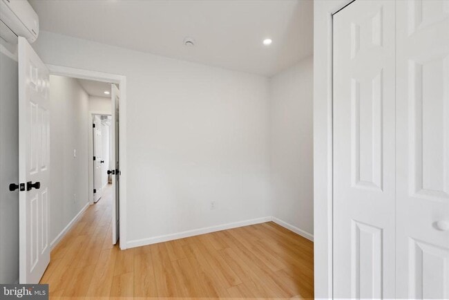 Building Photo - 1705 Olive St