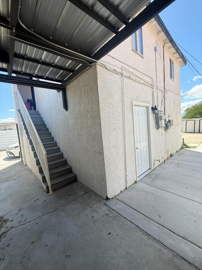 Building Photo - 66321 Buena Vista Ave