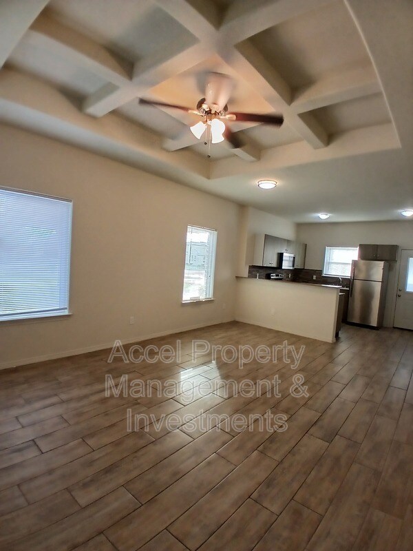 Building Photo - 3713 Whitewing Ave