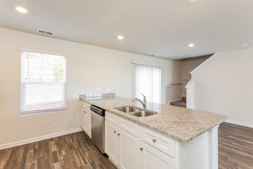 Building Photo - 4069 Reinfield Dr