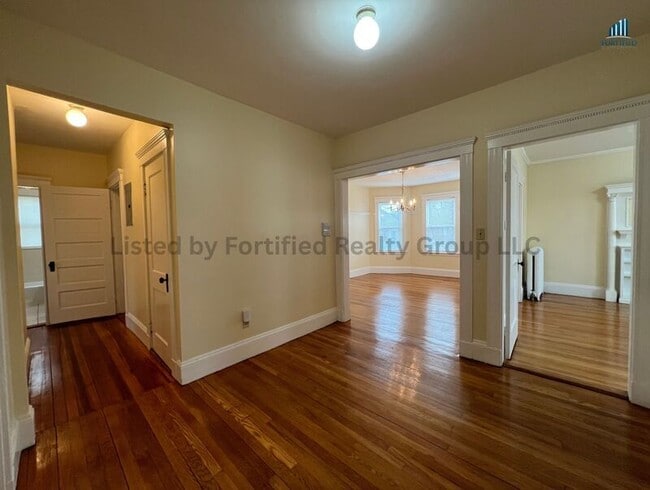 Building Photo - 142 Washington St