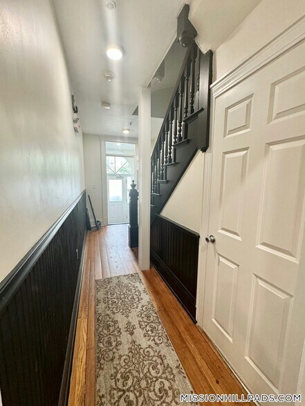 Building Photo - 830 Huntington Ave