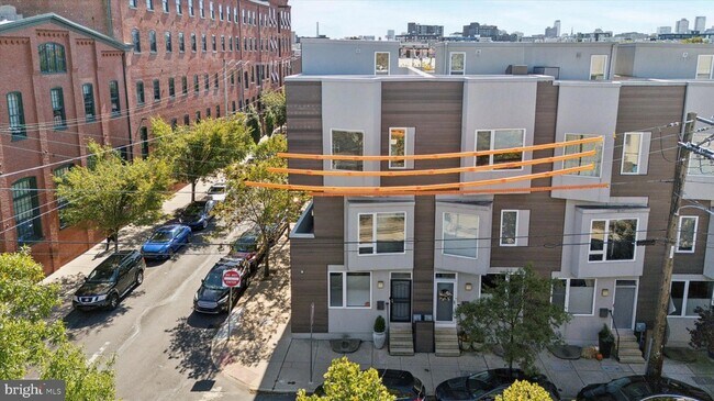 Building Photo - 120 W Oxford St