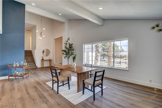 Building Photo - 2685 S Tenaya Way