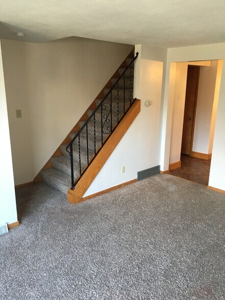 Building Photo - 234 E 33rd St