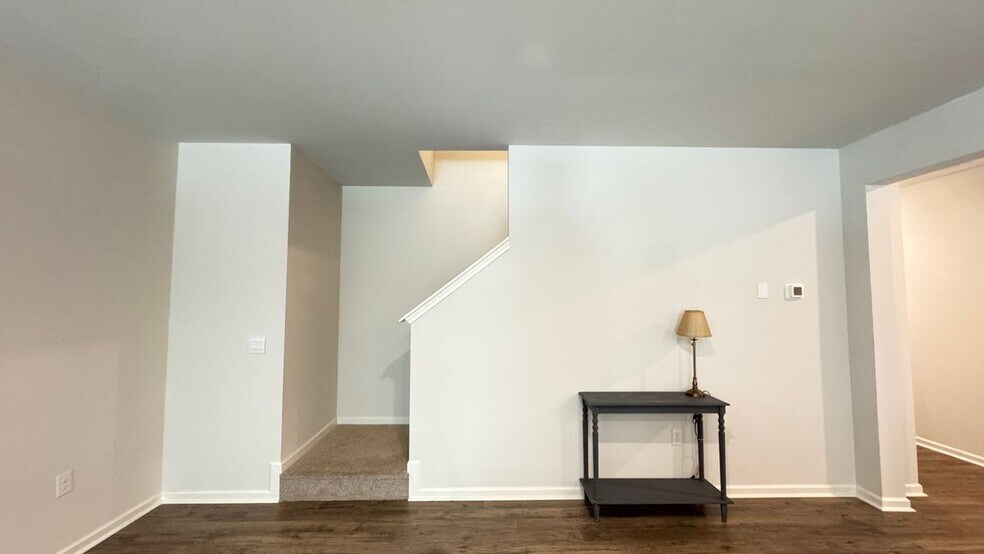 Building Photo - 488 Stoneybrook Dr