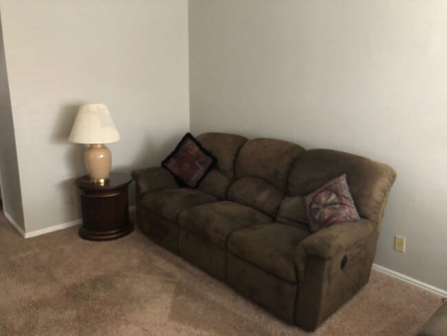 Building Photo - Cozy Condo in Village Park