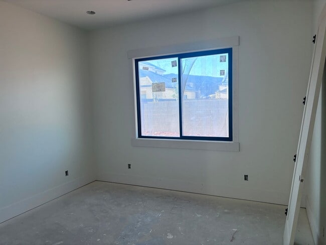 Building Photo - Beautiful Single Story in Finley Farms