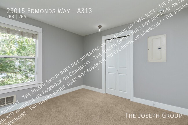 Building Photo - 23015 Edmonds Way