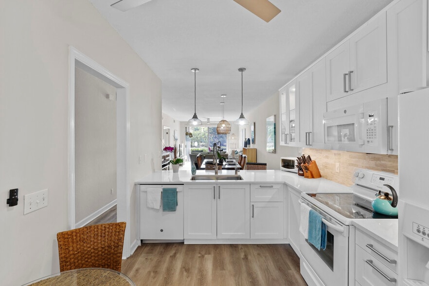 Building Photo - 1625 Windy Pines Dr