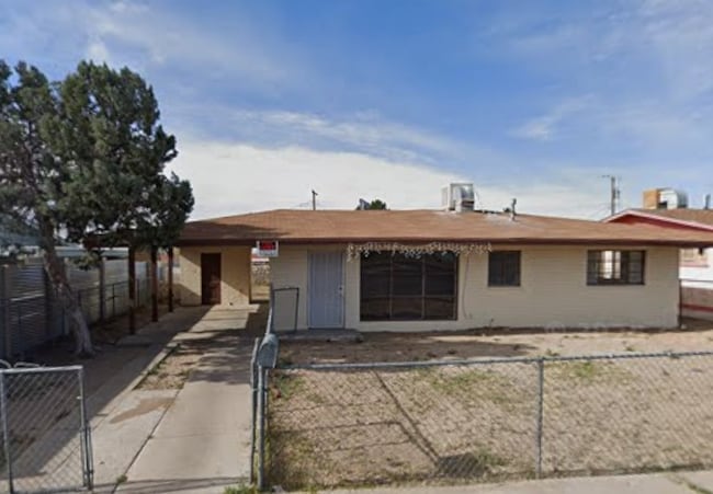 Building Photo - 7540 Corozal Dr