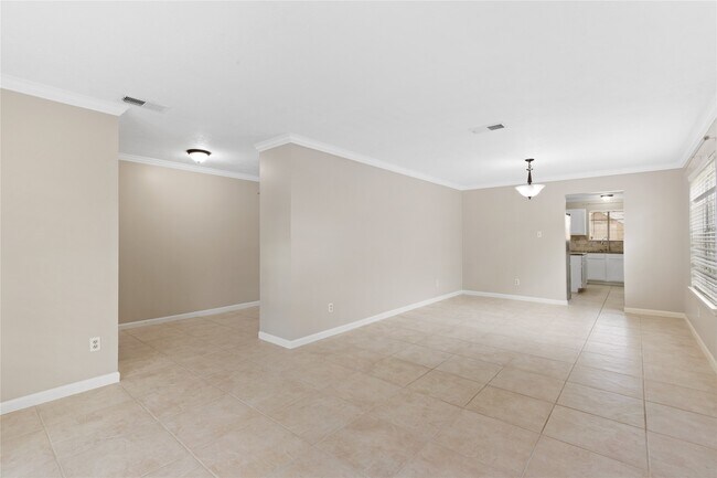 Building Photo - 11410 Meadowchase Dr