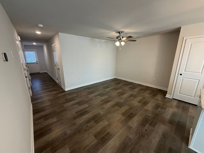 Building Photo - Modern Two-Story Townhome with Open Floor Plan and Garage