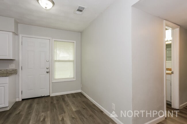 Building Photo - Newly Renovated Single Family Home | 3 BR/1.5BA | 1-Car Covered Parking| Backyard