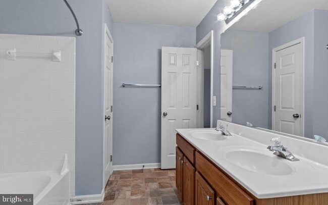 Building Photo - 8503 Towne Manor Ct