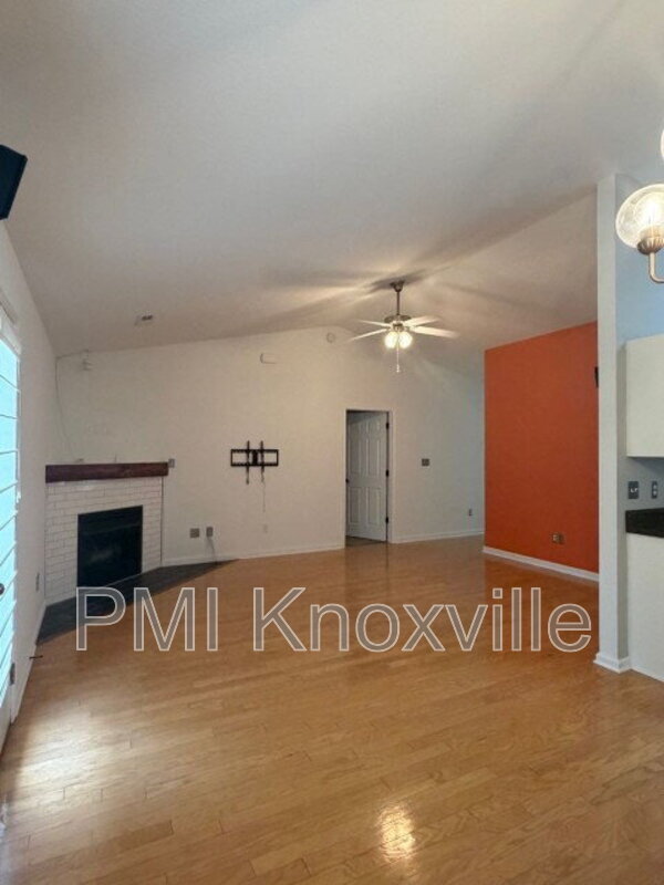 Building Photo - 10311 Boston Ln