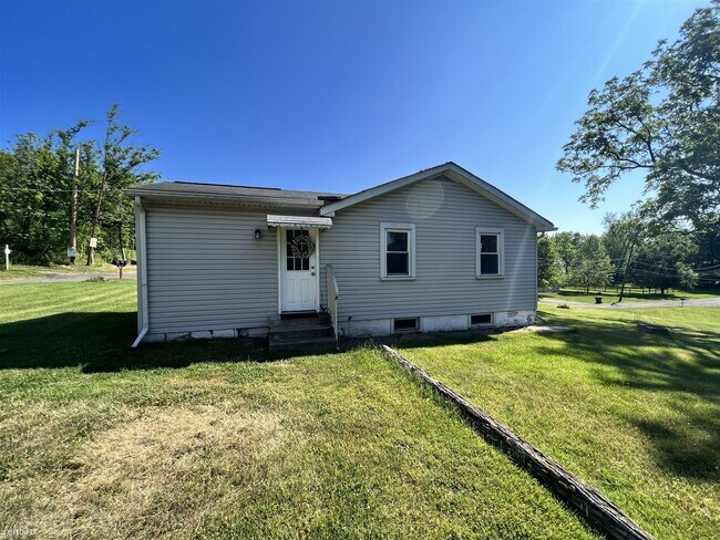 Building Photo - 2 br, 1 bath House - 24 Coolidge Street B