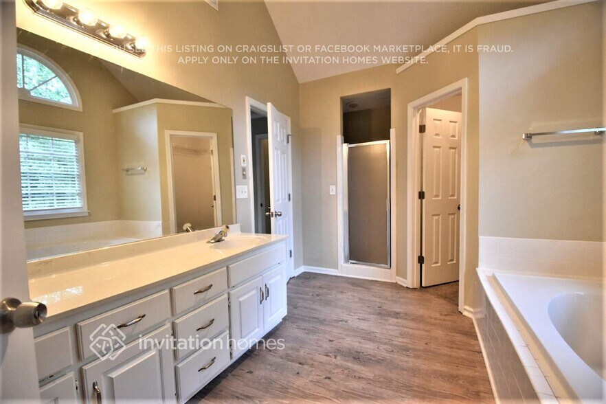 Building Photo - 3705 Timberloch Trail