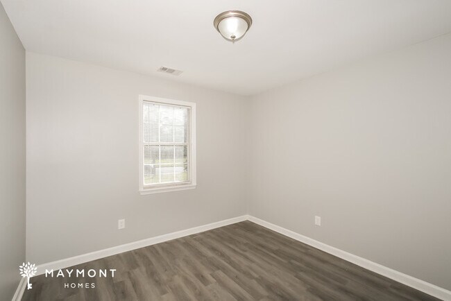 Building Photo - 1557 Goshen Rd