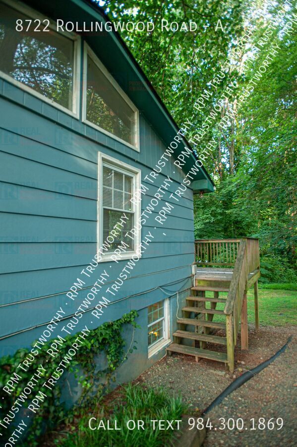 Building Photo - 8722 Rollingwood Rd