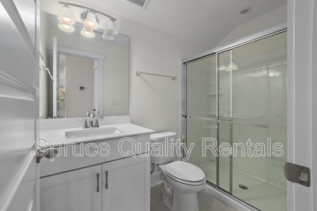 Building Photo - 4004 Upshur Ct