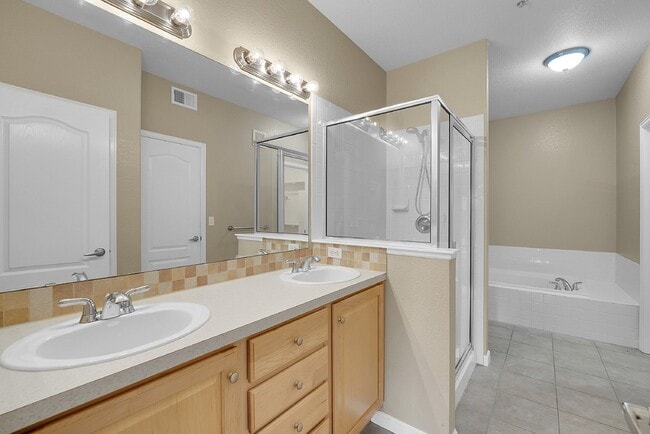 Building Photo - $1,795.00, 1- 1-bedroom, 1-bathroom Condo ...