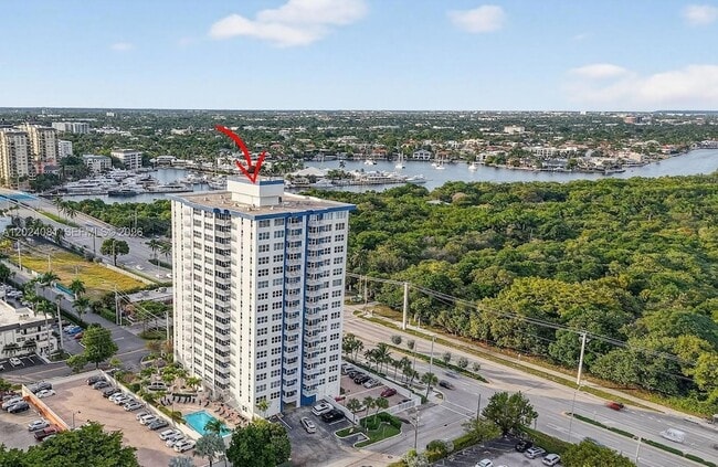 Building Photo - 3000 E Sunrise Blvd