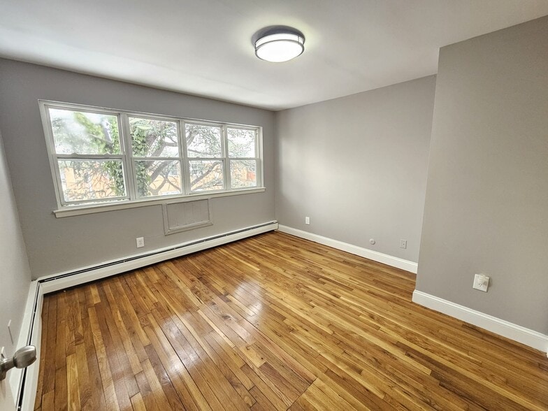Building Photo - 363 Park Ave