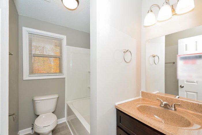 Building Photo - 2829 Thrush Dr